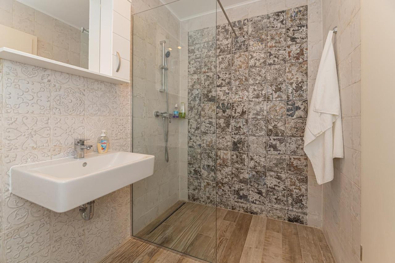 Coresi Modern Apartment ブラショフ エクステリア 写真