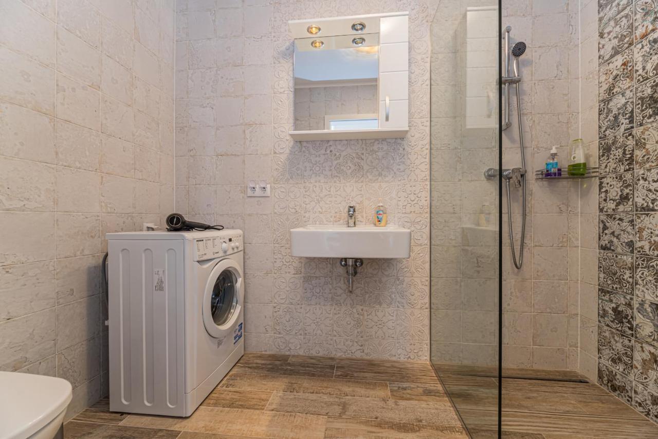 Coresi Modern Apartment ブラショフ エクステリア 写真