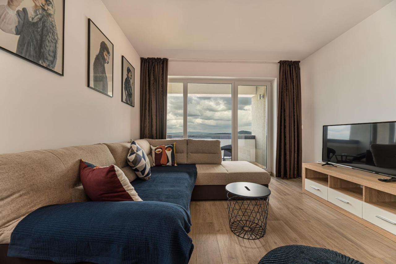 Coresi Modern Apartment ブラショフ エクステリア 写真